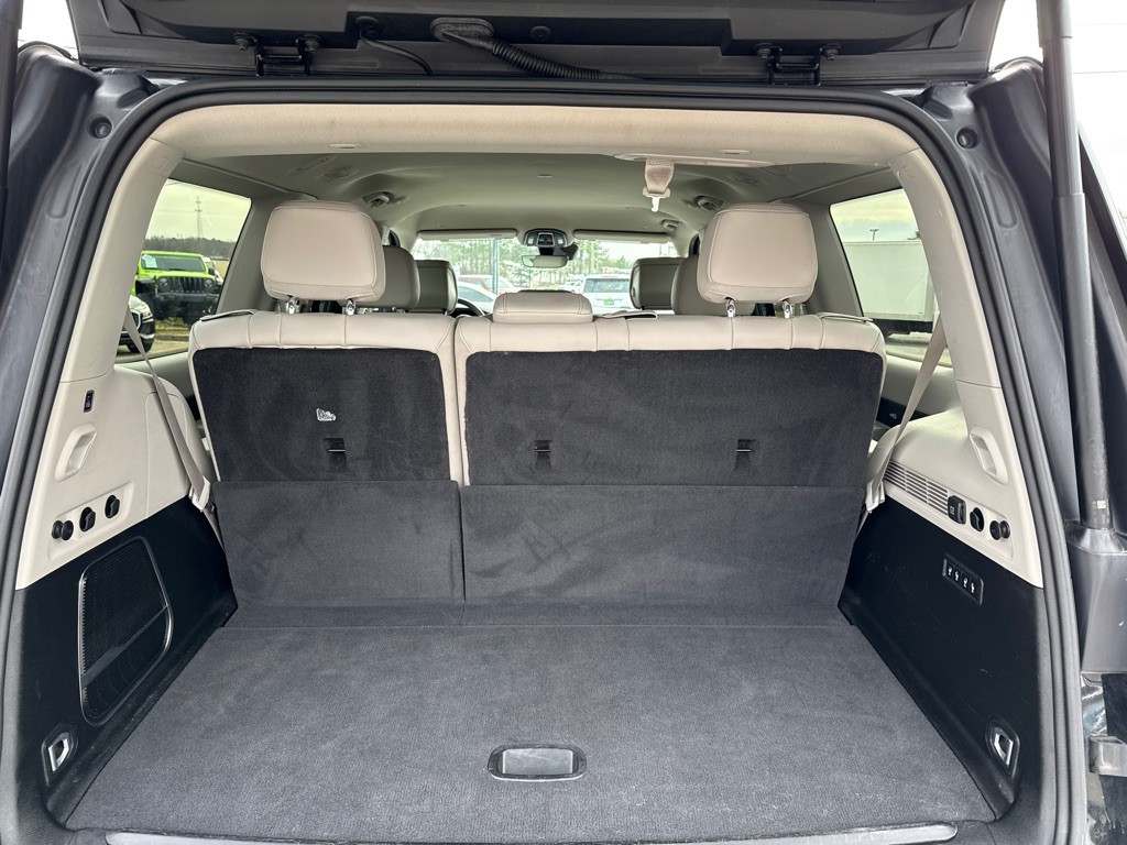 2022 Jeep Wagoneer Image 3