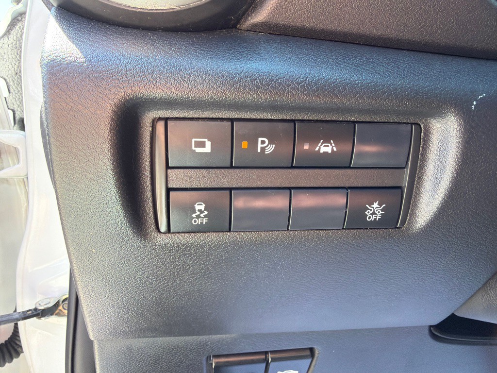 2021 Nissan Versa Image 12