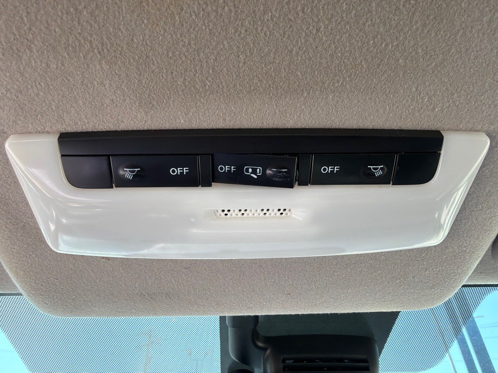 2021 Nissan Versa Image 16