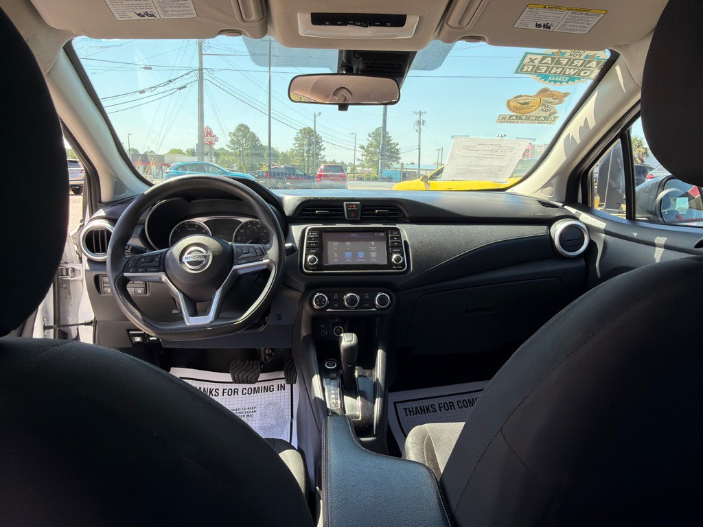 2021 Nissan Versa Image 18