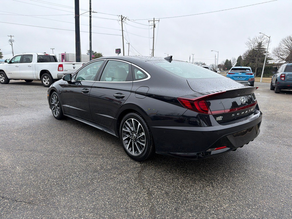 2023 Hyundai Sonata Image 2
