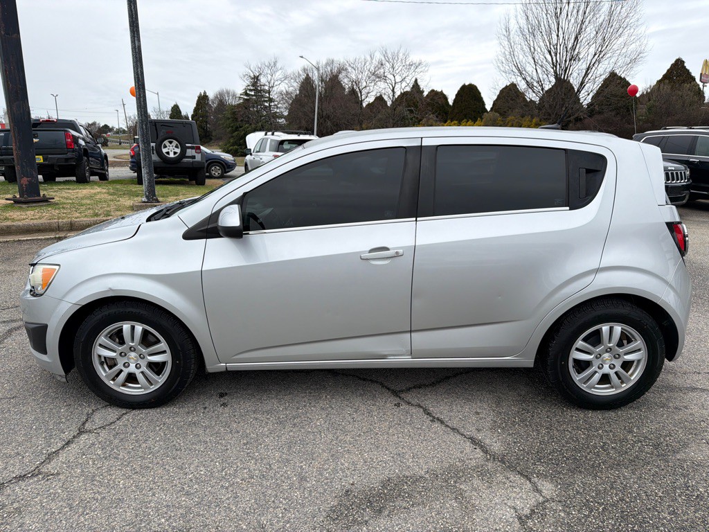 2012 Chevrolet Sonic Image 9