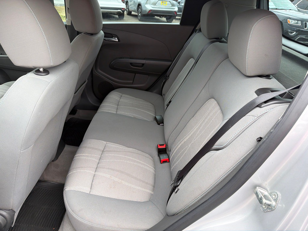 2012 Chevrolet Sonic Image 13