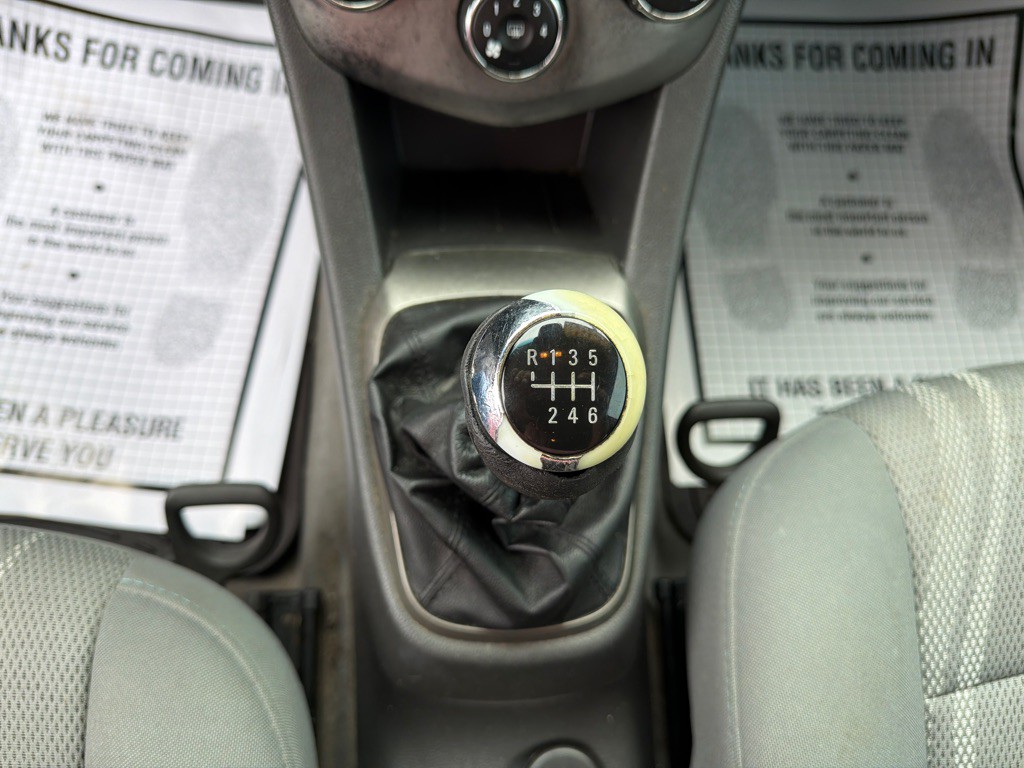 2012 Chevrolet Sonic Image 19