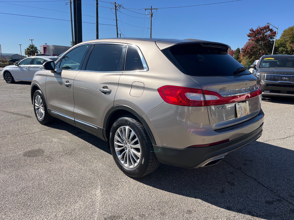 2018 Lincoln MKX Image 2