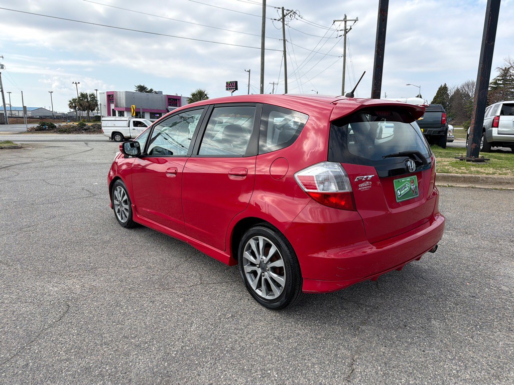 2013 Honda Fit Image 2