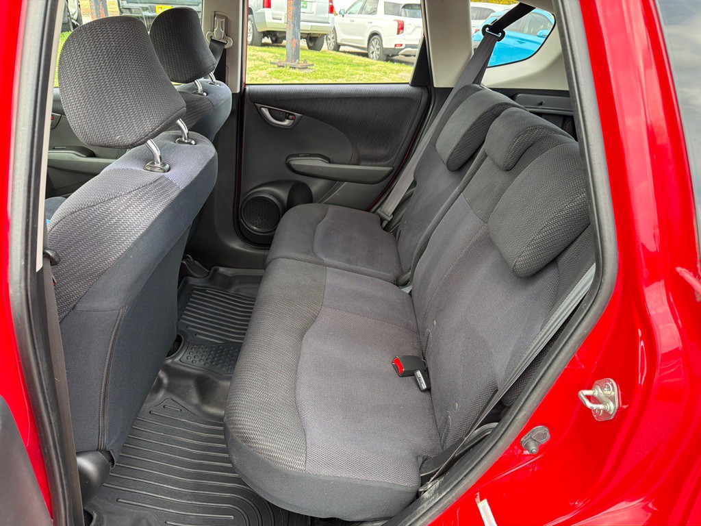 2013 Honda Fit Image 12