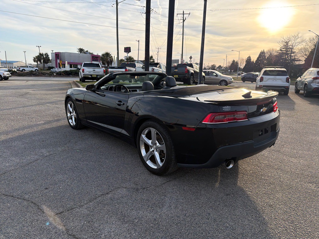 2015 Chevrolet Camaro Image 2