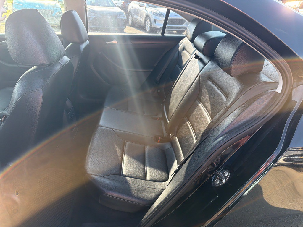 2014 Volkswagen Jetta Image 16