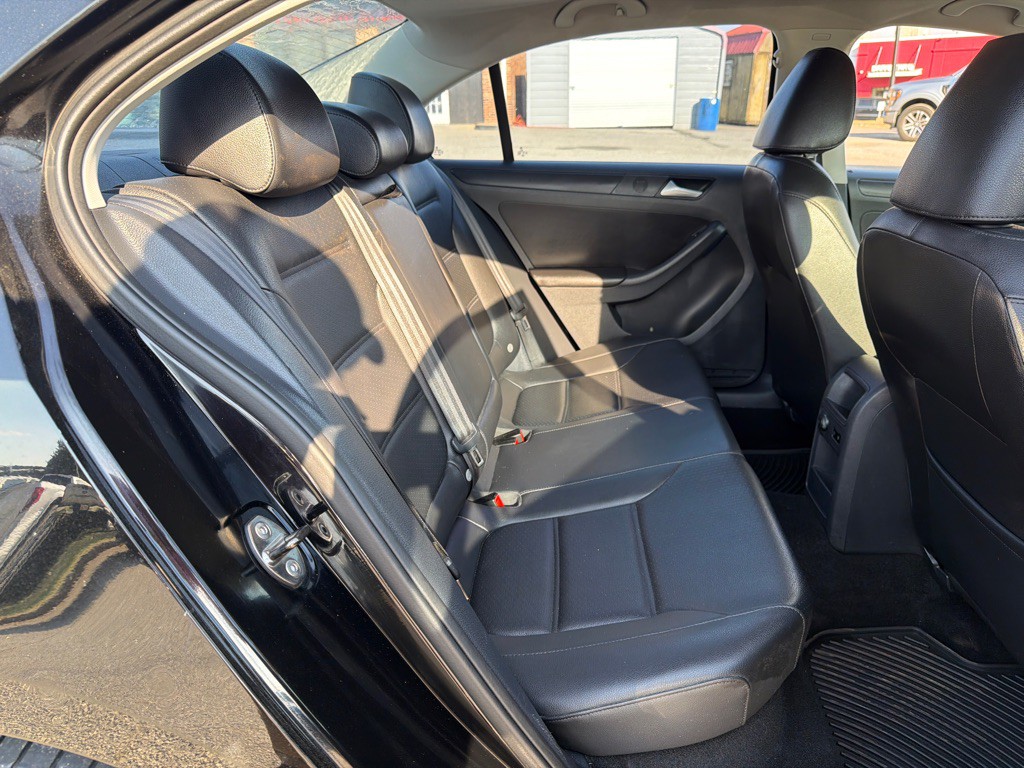 2014 Volkswagen Jetta Image 19