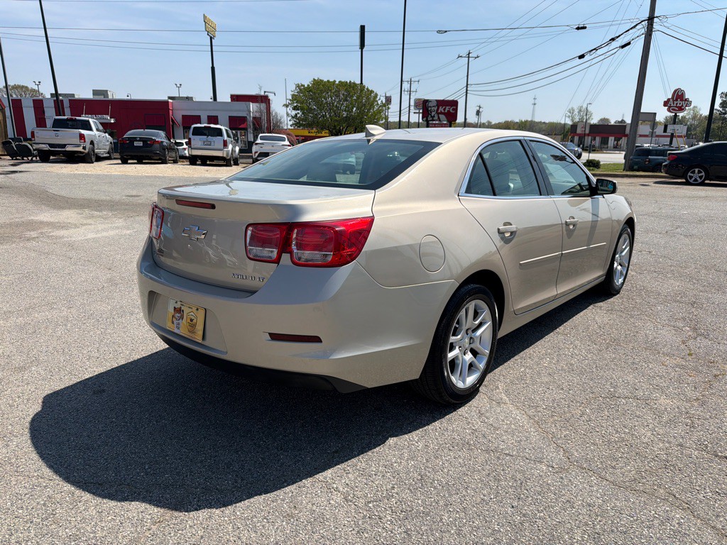 2015 Chevrolet Malibu Image 3