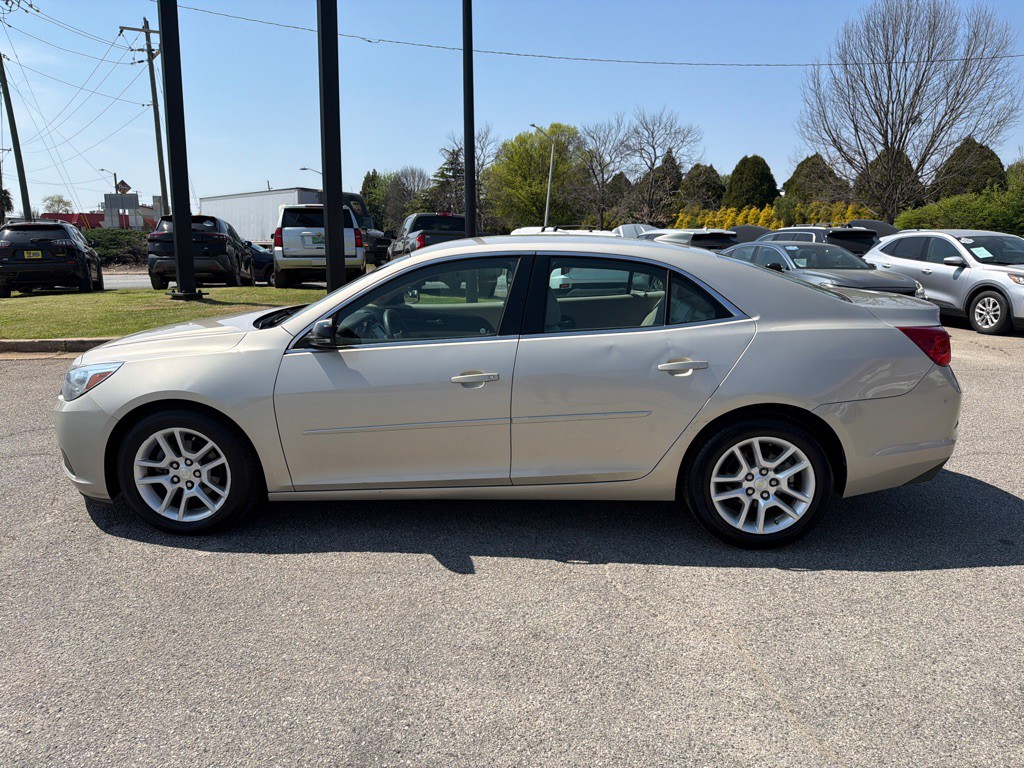 2015 Chevrolet Malibu Image 7