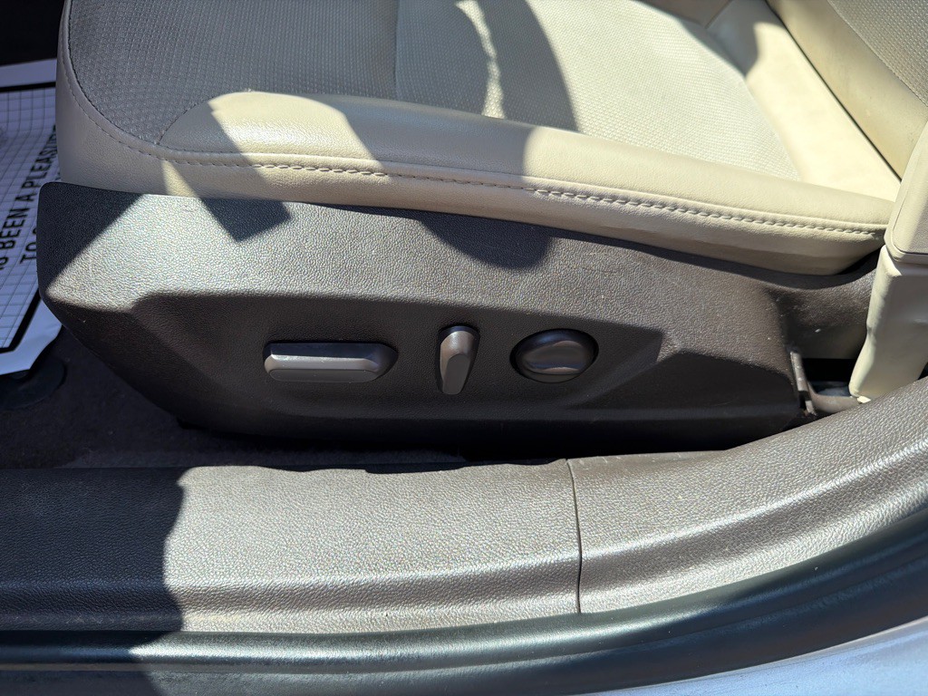 2015 Chevrolet Malibu Image 11