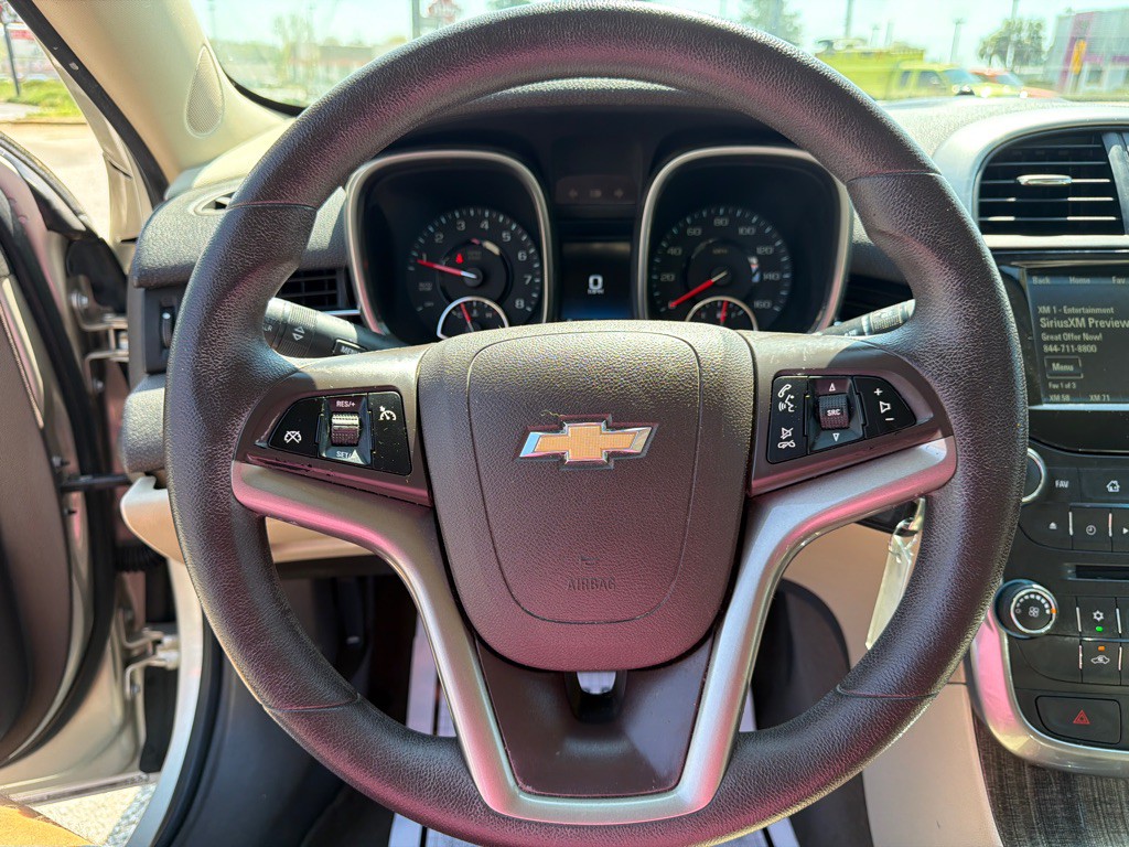 2015 Chevrolet Malibu Image 17