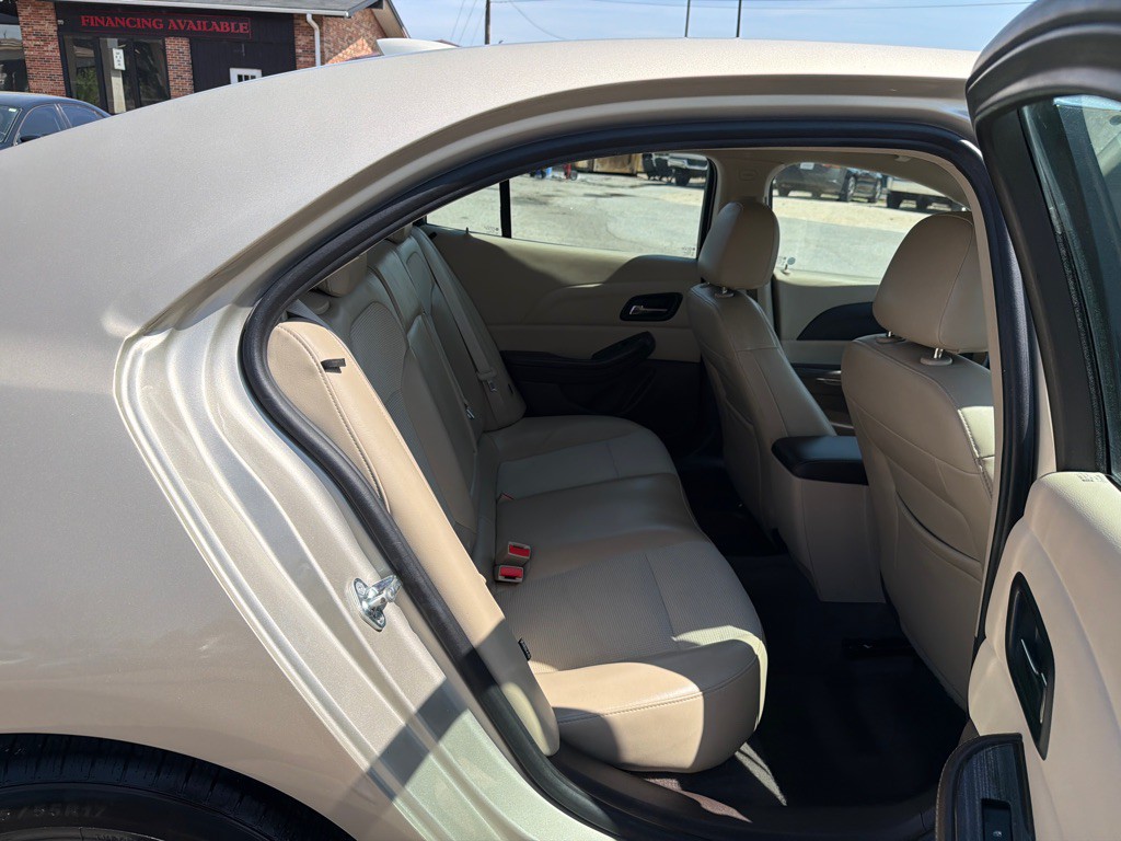 2015 Chevrolet Malibu Image 20