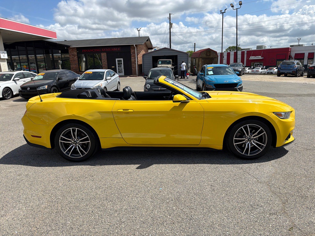 2017 Ford Mustang Image 6