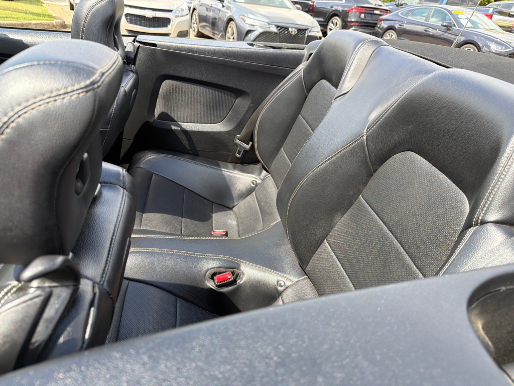 2017 Ford Mustang Image 17