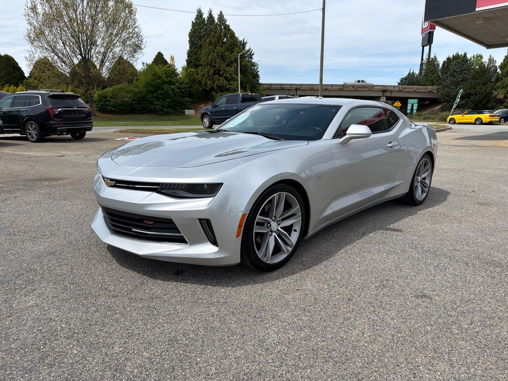 2018 Chevrolet Camaro Image 1