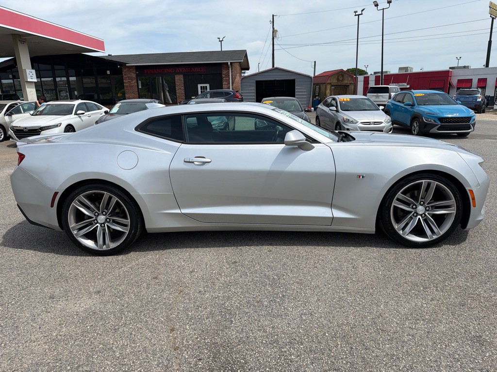 2018 Chevrolet Camaro Image 8