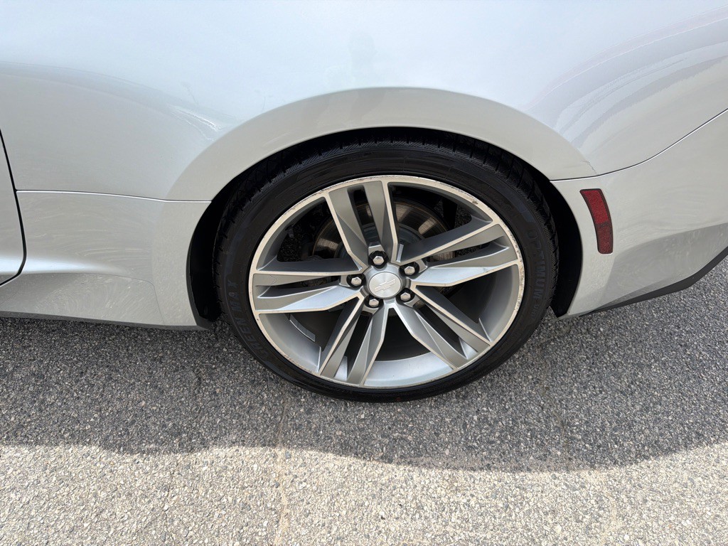 2018 Chevrolet Camaro Image 10