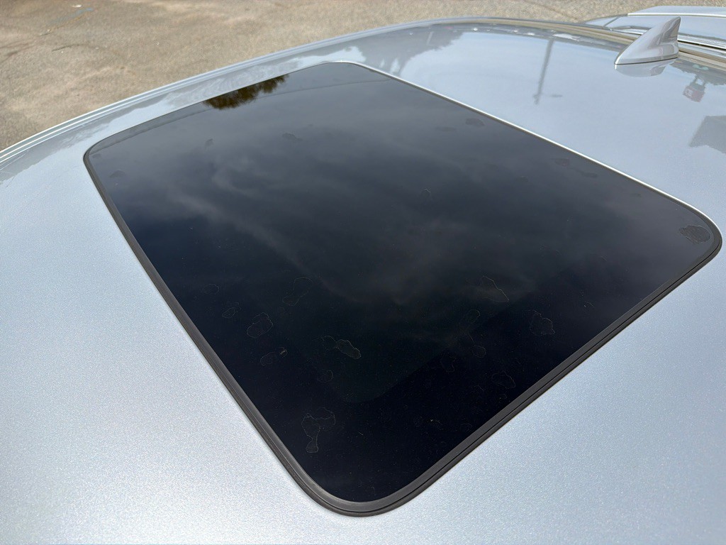 2018 Chevrolet Camaro Image 11