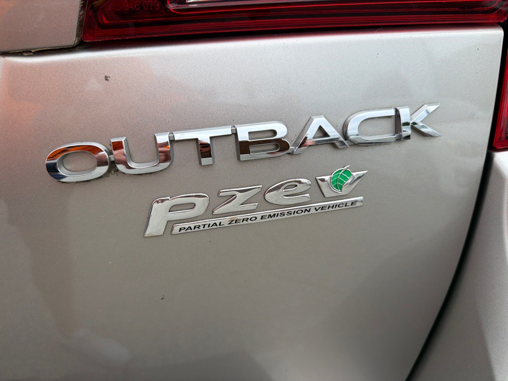2017 Subaru Outback Image 12