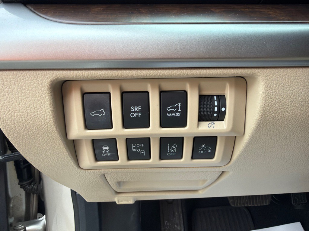 2017 Subaru Outback Image 16
