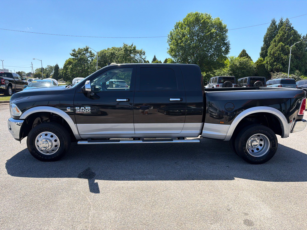 2017 RAM 3500 Image 7