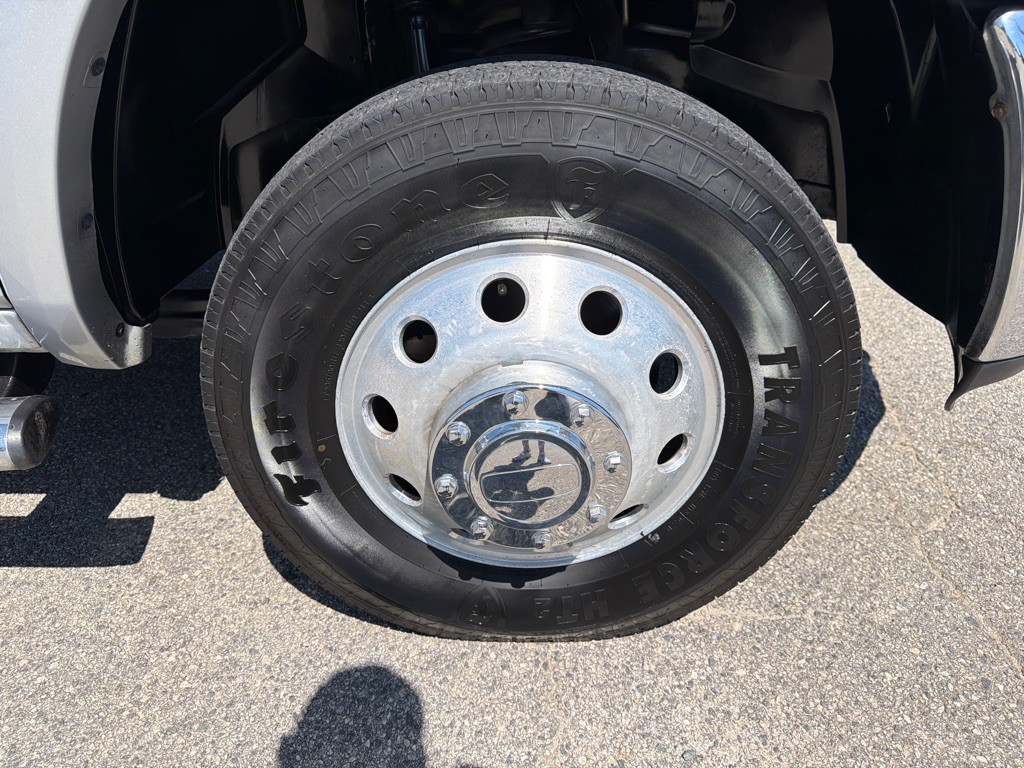 2017 RAM 3500 Image 9
