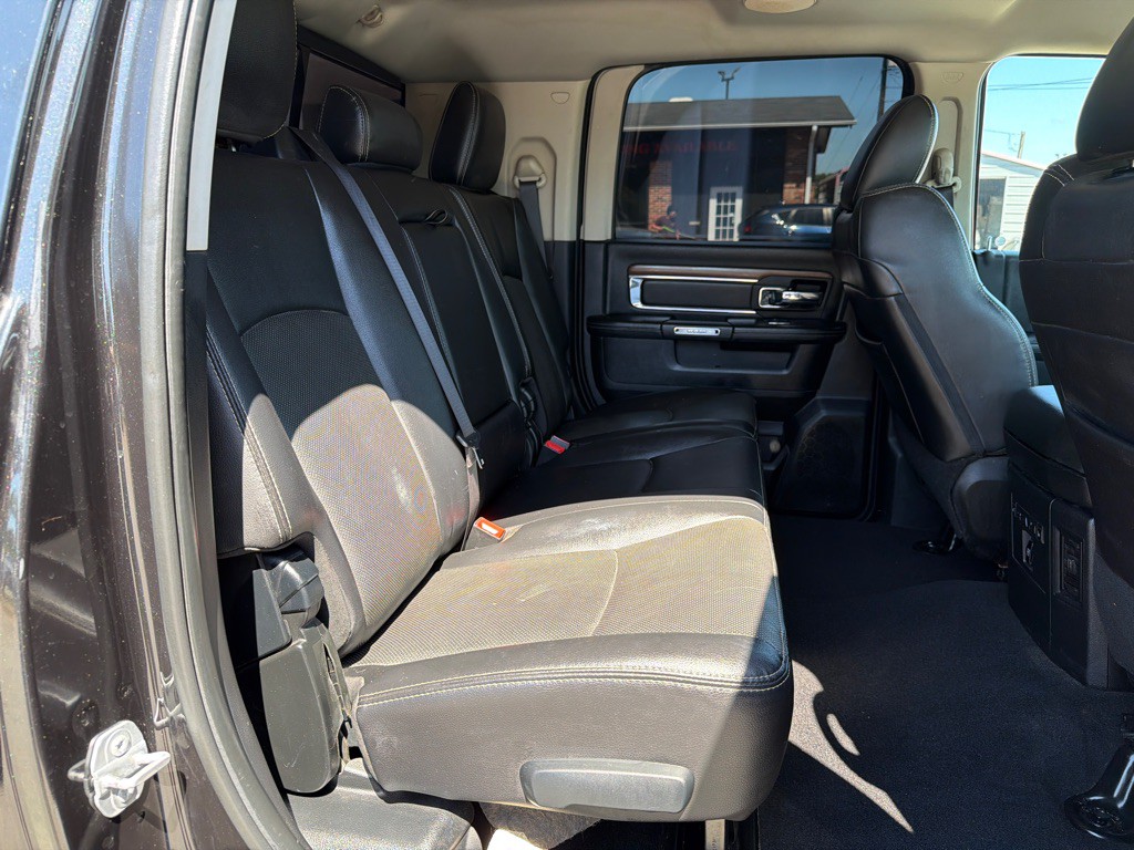 2017 RAM 3500 Image 25
