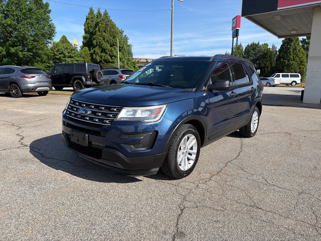 2017 Ford Explorer Image 1
