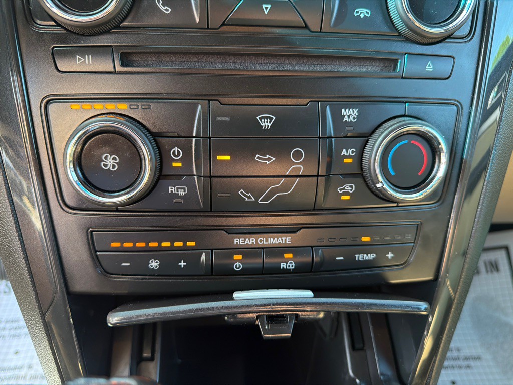 2017 Ford Explorer Image 15