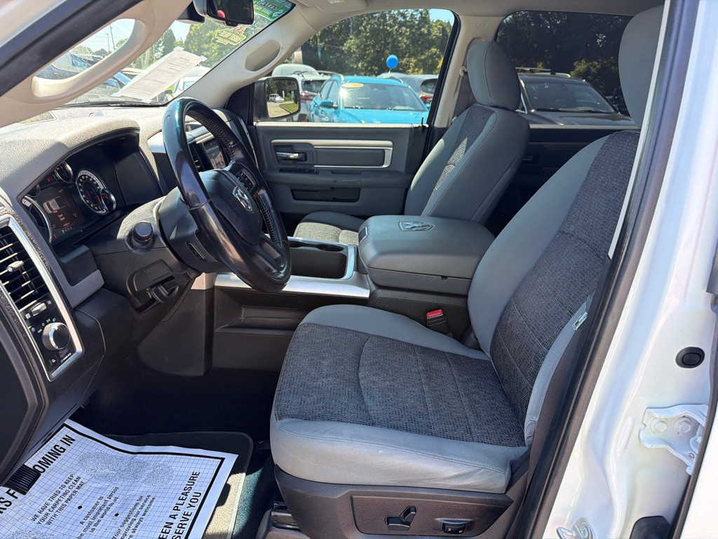 2020 RAM 1500 Image 12