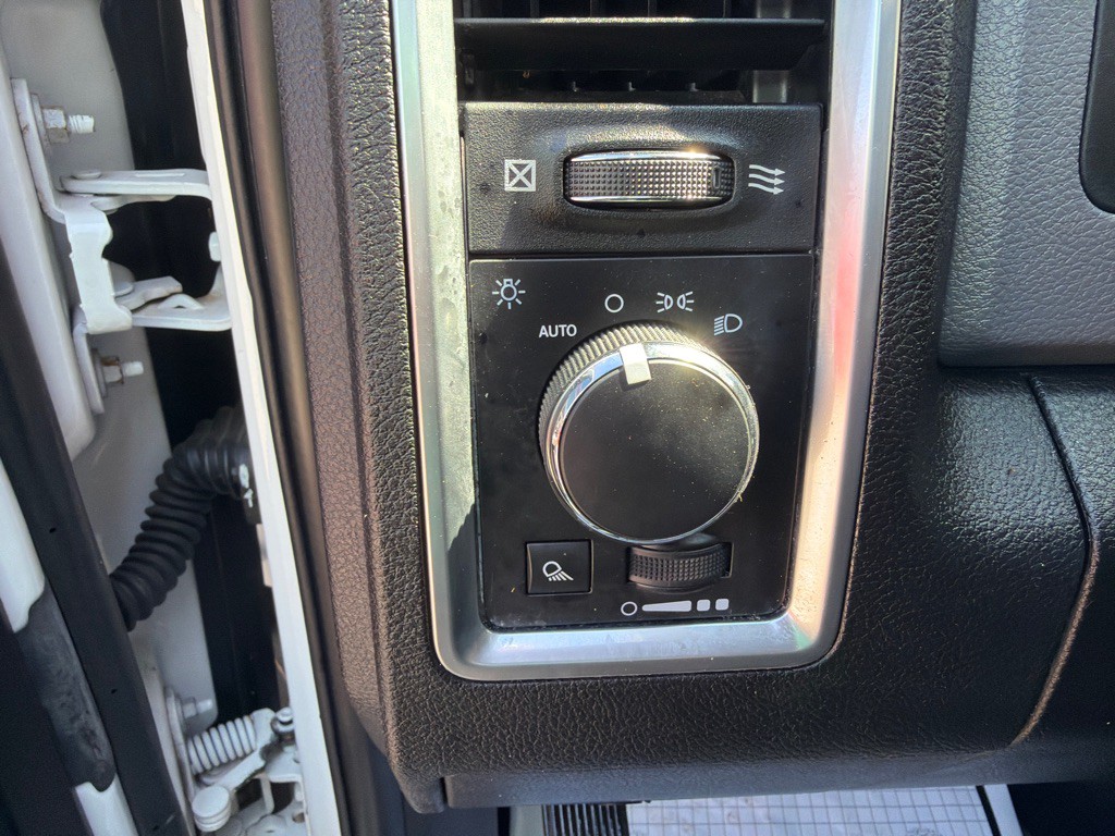 2020 RAM 1500 Image 15