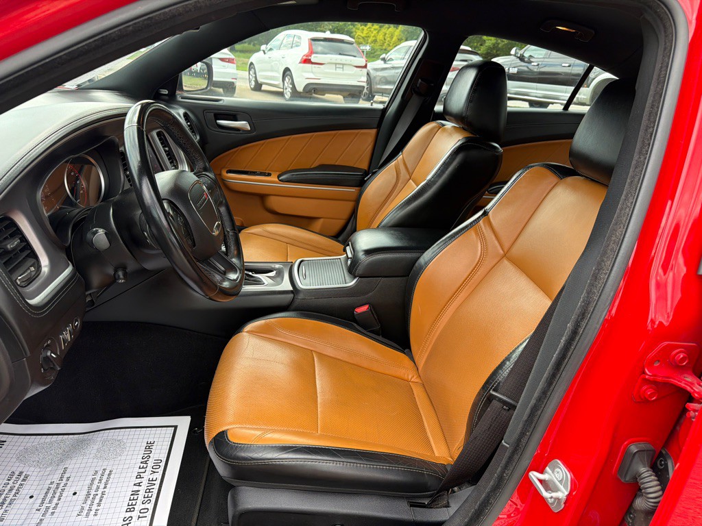 2022 Dodge Charger Image 10