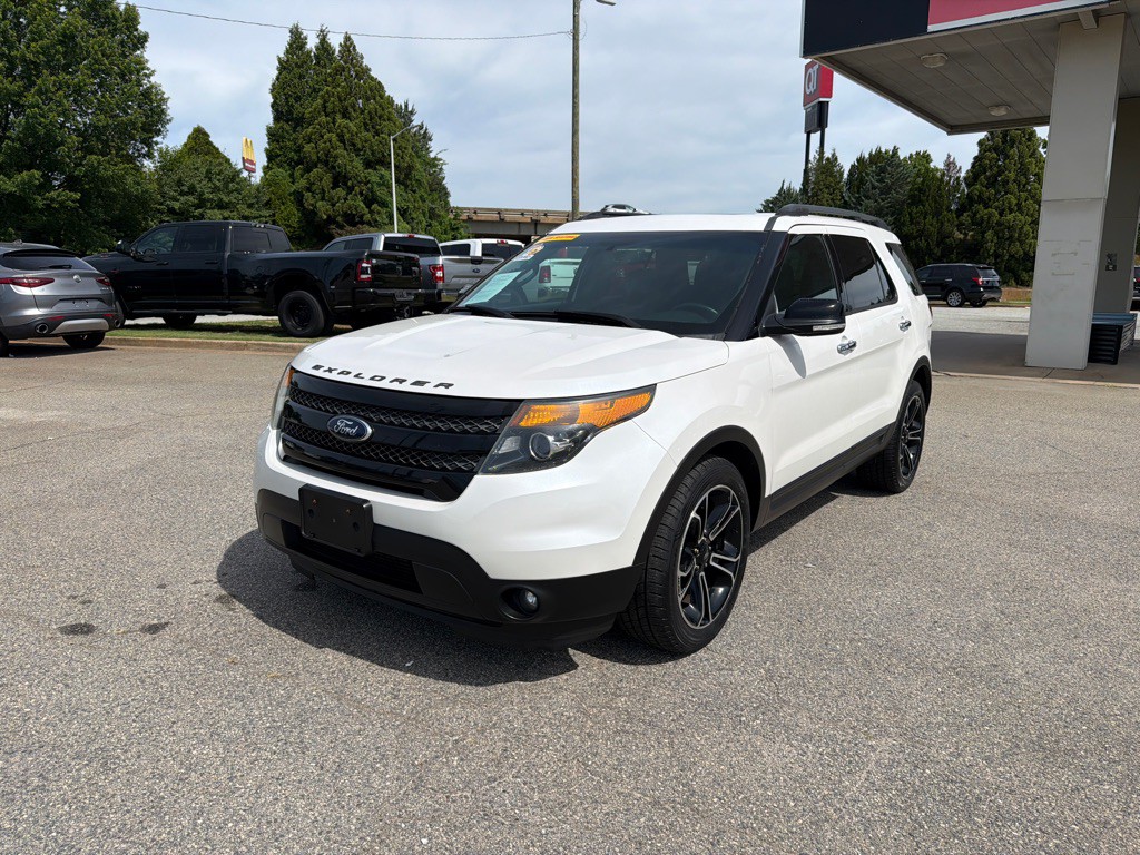 2014 Ford Explorer Image 1