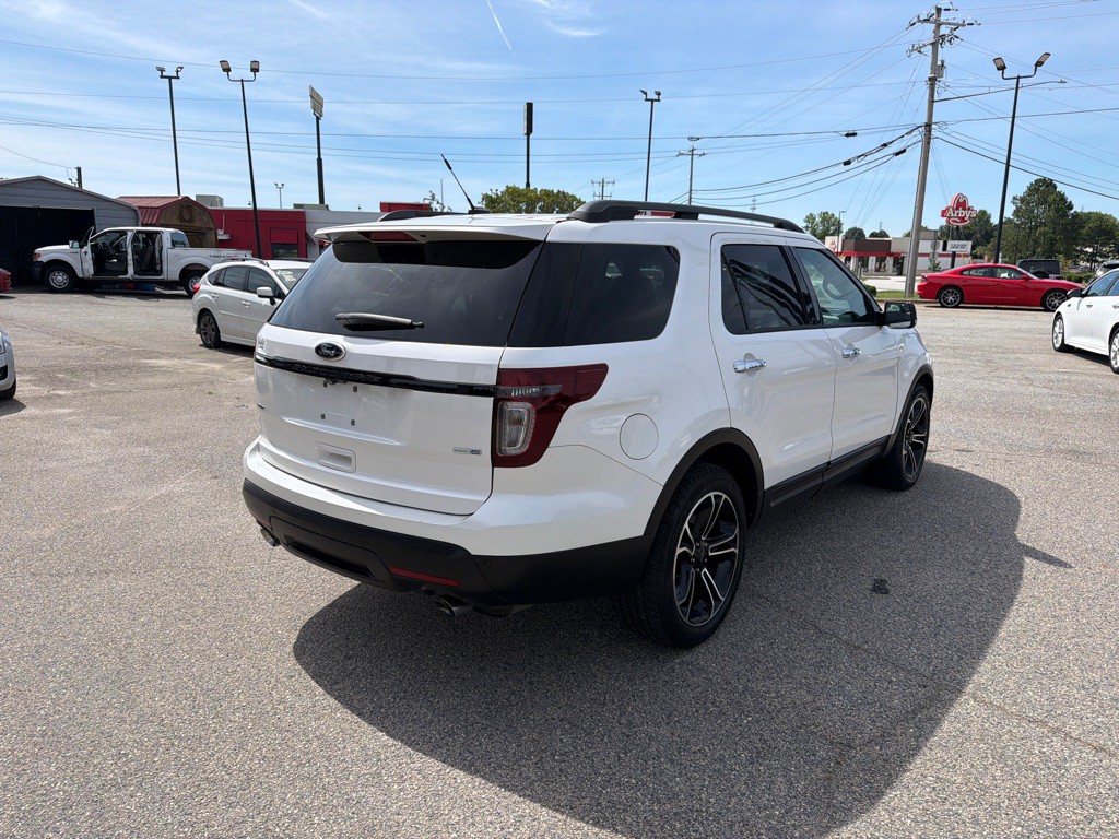 2014 Ford Explorer Image 3