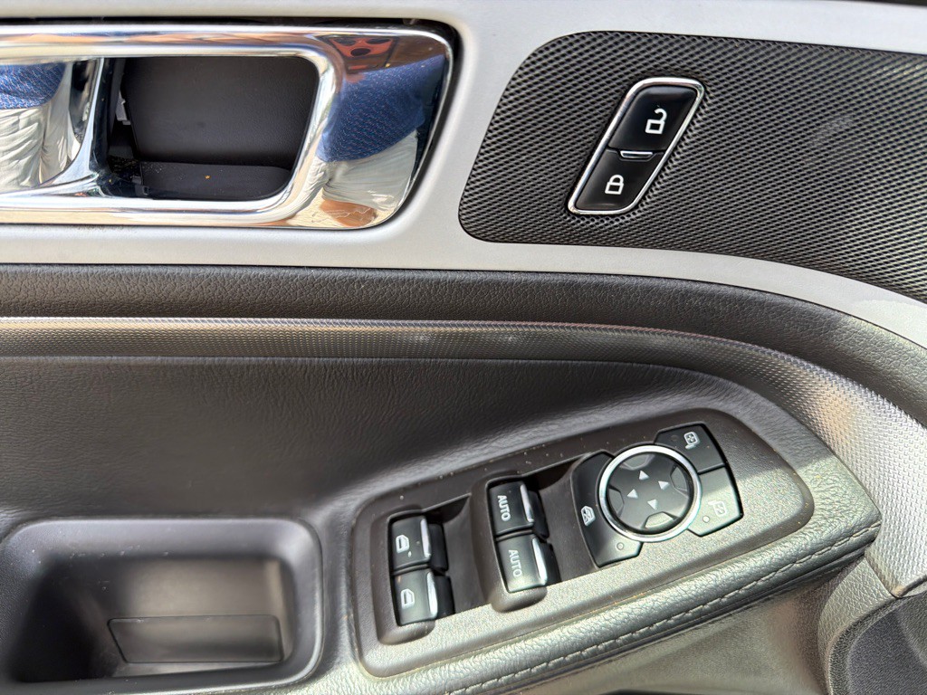 2014 Ford Explorer Image 13
