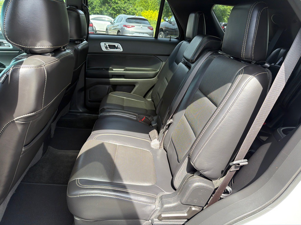 2014 Ford Explorer Image 21
