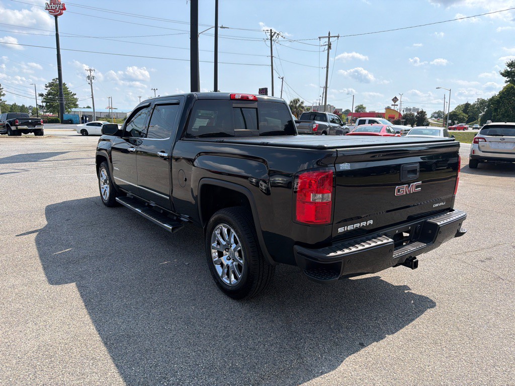 2015 GMC Sierra Image 2