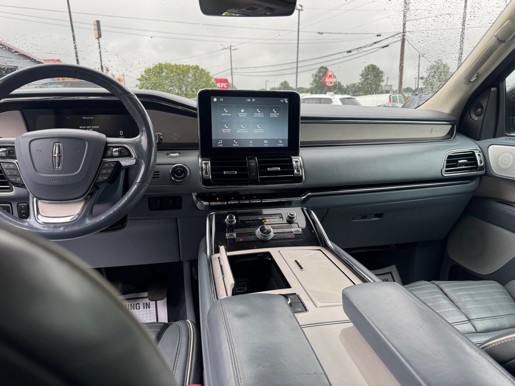 2019 Lincoln Navigator Image 10