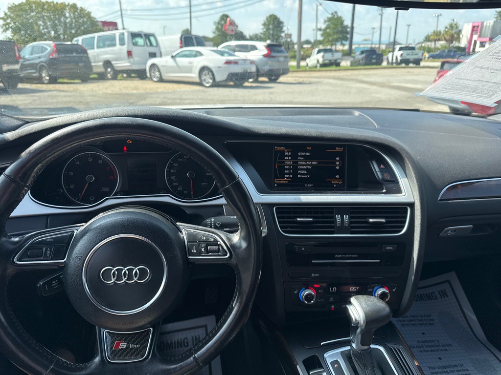 2016 Audi A4 Image 8