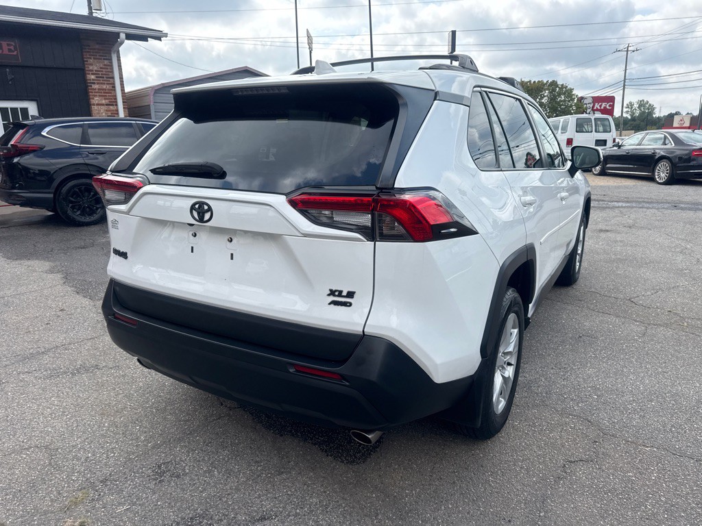 2020 Toyota Rav4 Image 4