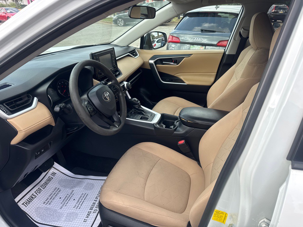 2020 Toyota Rav4 Image 5
