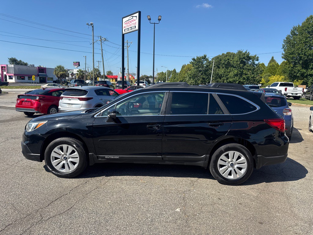2016 Subaru Outback Image 2