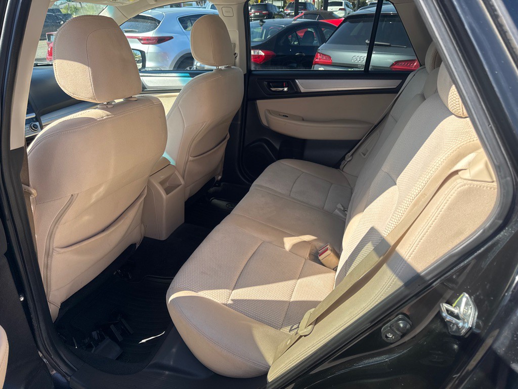 2016 Subaru Outback Image 6