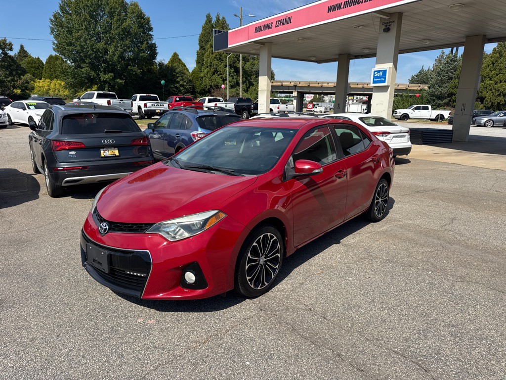 2015 Toyota Corolla Image 1