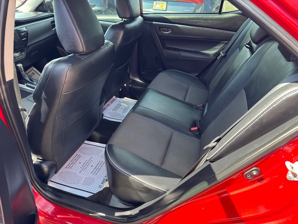 2015 Toyota Corolla Image 9