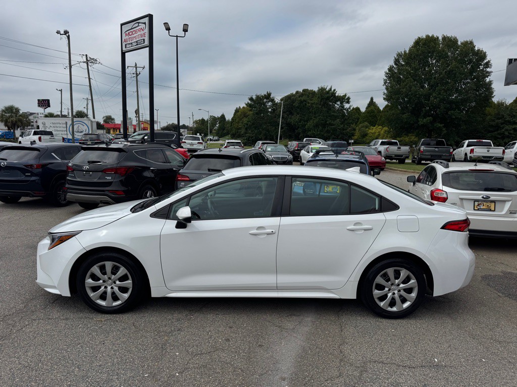 2024 Toyota Corolla Image 2