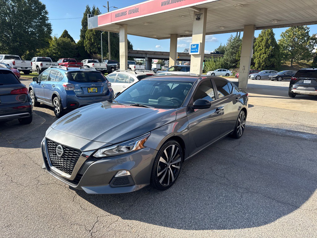 2022 Nissan Altima Image 1